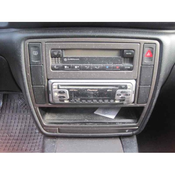 volkswagen passat berlina (3b2) del año 2000