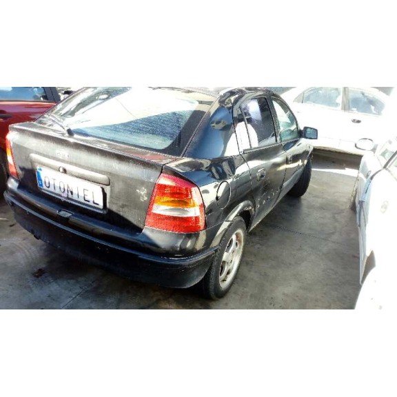 opel astra g berlina del año 2001