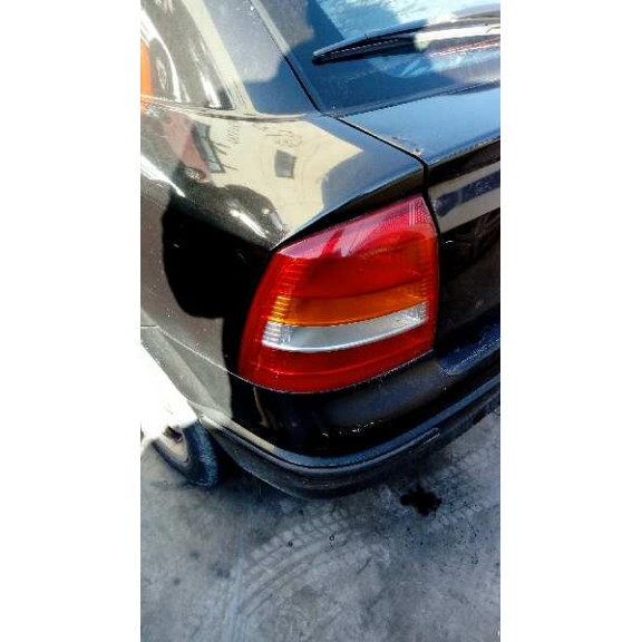 opel astra g berlina del año 2001