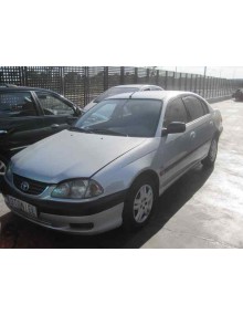 toyota avensis berlina (t 22) del año 2002