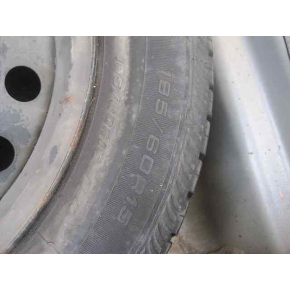 toyota avensis berlina (t 22) del año 2002