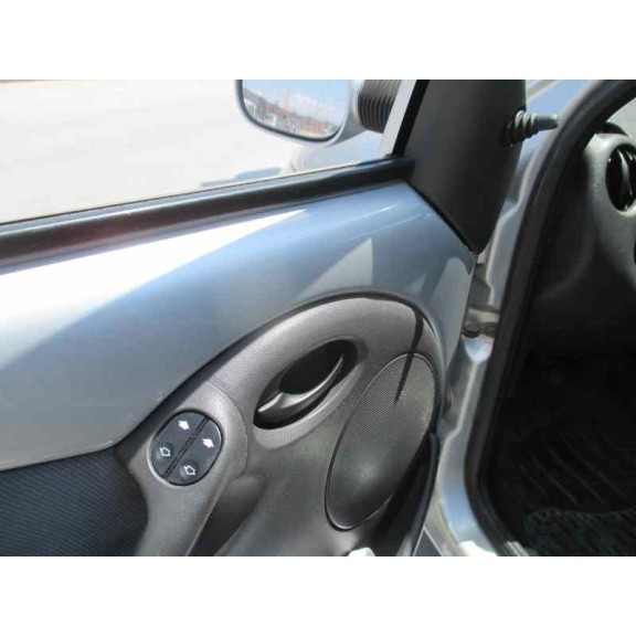 ford ka (ccq) del año 2001