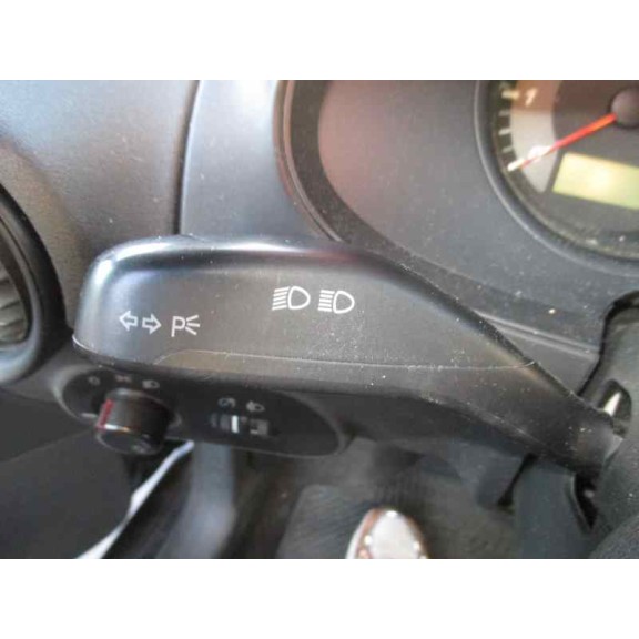 seat ibiza (6l1) del año 2003