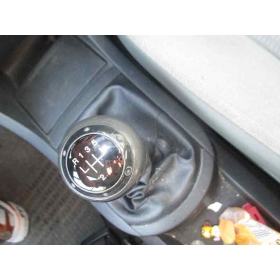 seat ibiza (6l1) del año 2003