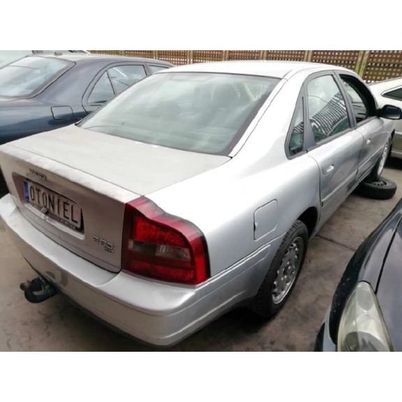 volvo s80 berlina del año 1998