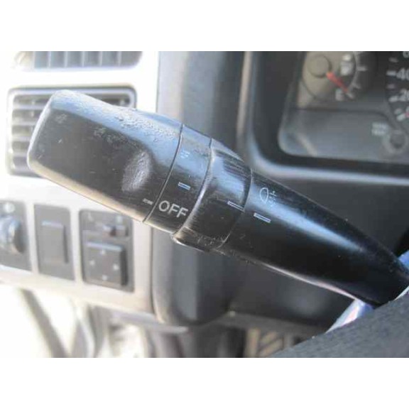 toyota avensis berlina (t 22) del año 2002