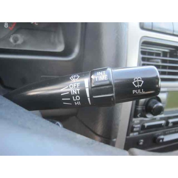 toyota avensis berlina (t 22) del año 2002