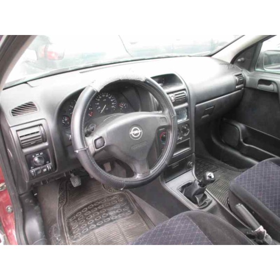 opel astra g berlina del año 1999