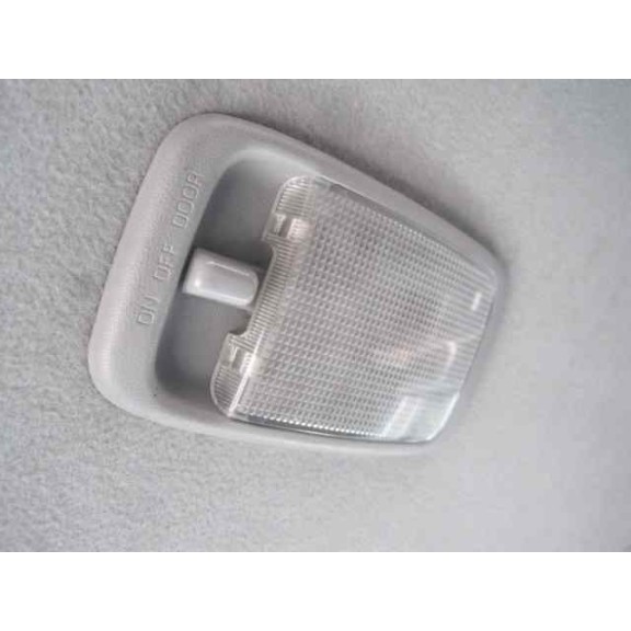 toyota avensis berlina (t 22) del año 2002