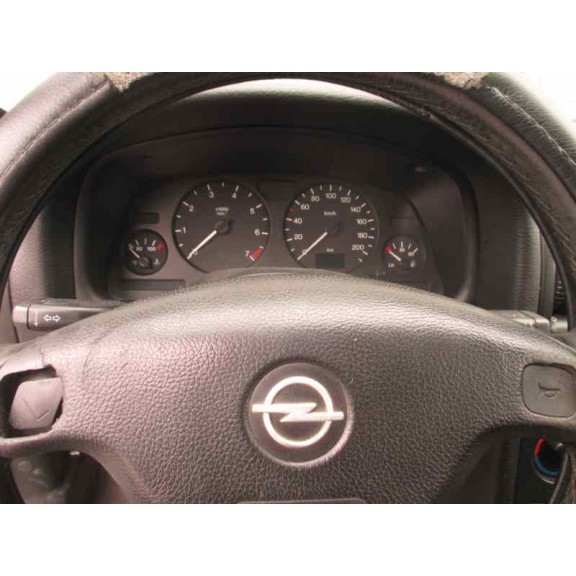 opel astra g berlina del año 1999