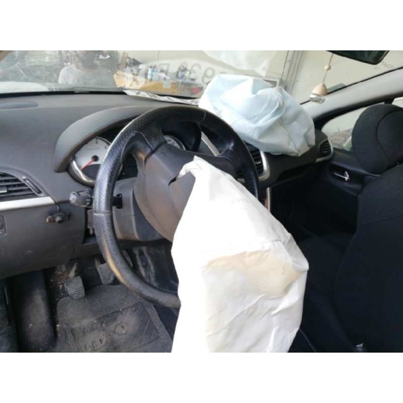 peugeot 207 del año 2007