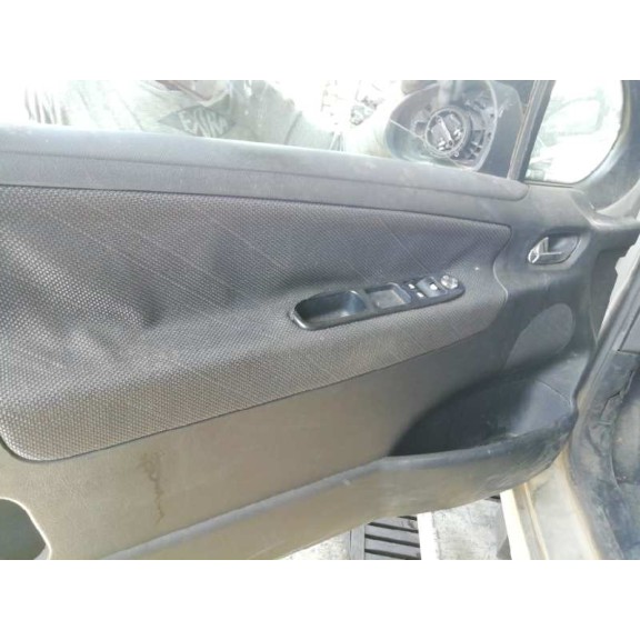 peugeot 207 del año 2007