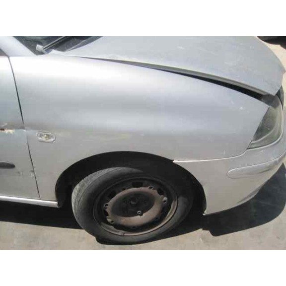 seat ibiza (6l1) del año 2002
