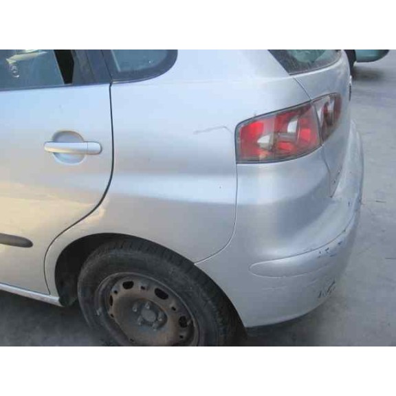 seat ibiza (6l1) del año 2002