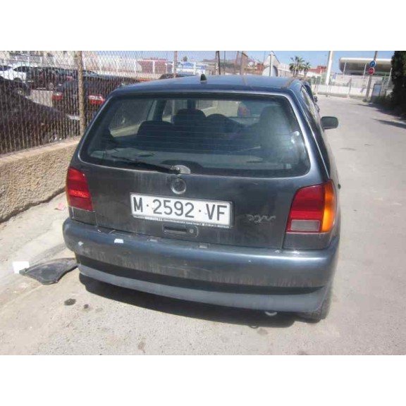 volkswagen polo berlina (6n1) del año 1994