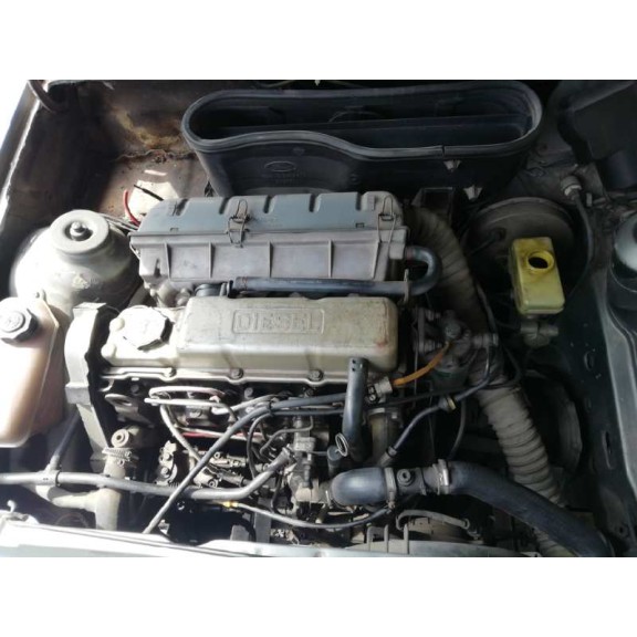 ford escort berlina del año 1986