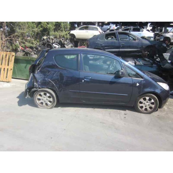 mitsubishi colt berlina 5 (z30a) del año 2006