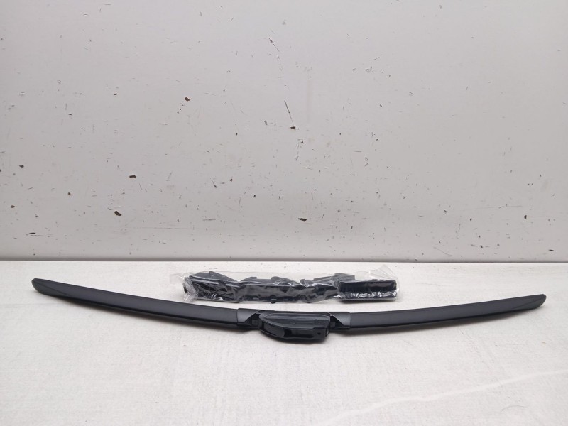 Recambio de escobilla limpia para peugeot 3008 referencia OEM IAM cgaf2460  60 cm 24´´ flexible