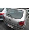 ford fiesta berlina del año 2000