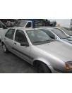 ford fiesta berlina del año 2000