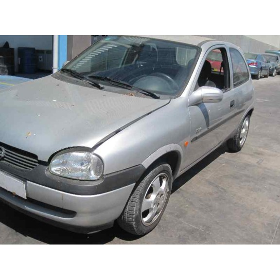 opel corsa b del año 2000