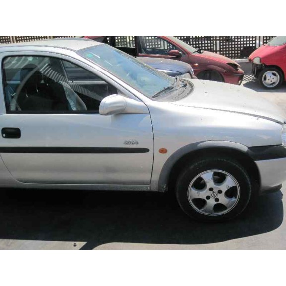 opel corsa b del año 2000