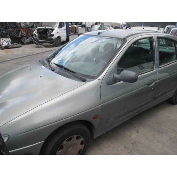 renault megane i berlina hatchback (ba0) del año 1998