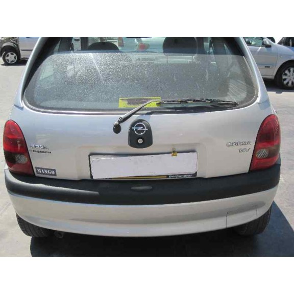 opel corsa b del año 2000