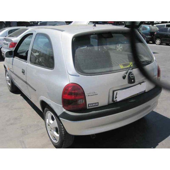 opel corsa b del año 2000