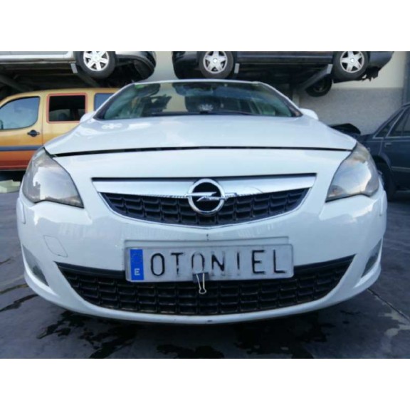opel astra j lim. del año 2012
