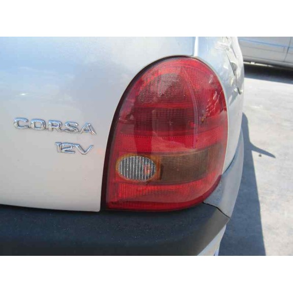 opel corsa b del año 2000