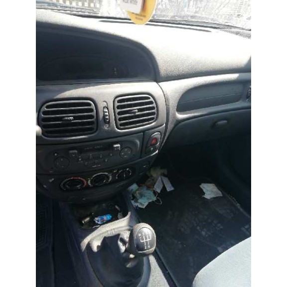 renault megane i fase 2 berlina (ba0) del año 2002