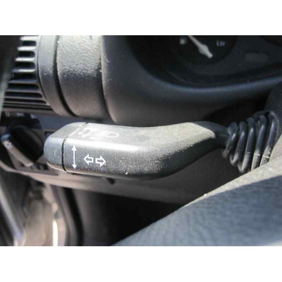 opel corsa b del año 2000