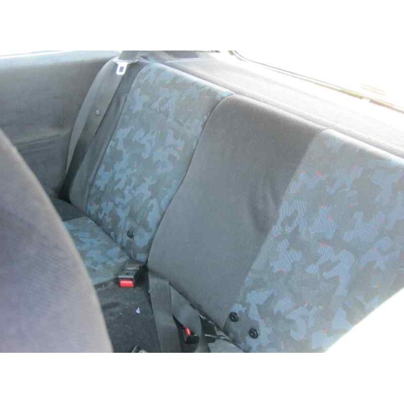 opel corsa b del año 2000