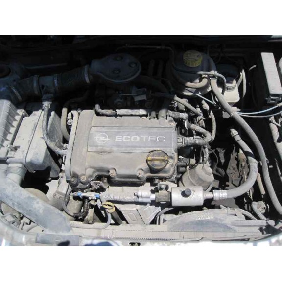 opel corsa b del año 2000