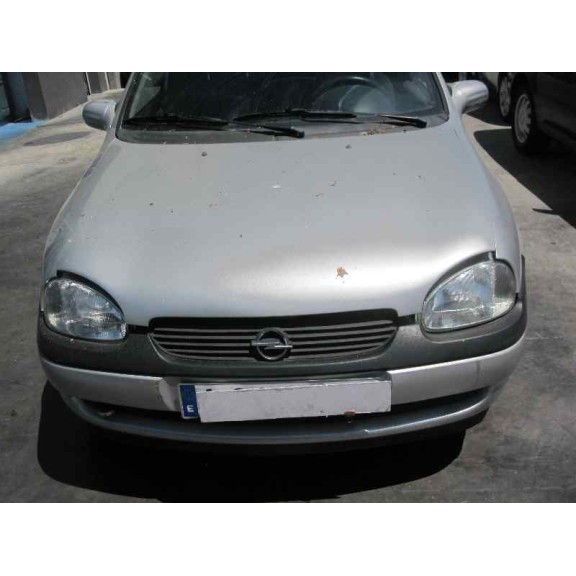 opel corsa b del año 2000