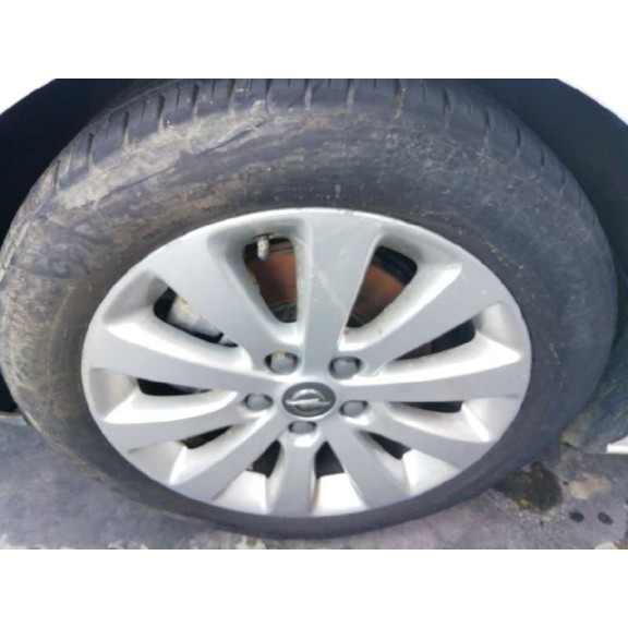 opel astra j lim. del año 2012