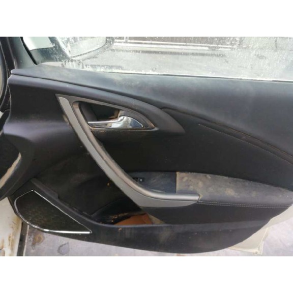 opel astra j lim. del año 2012