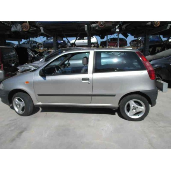 fiat punto berlina (176) del año 1998