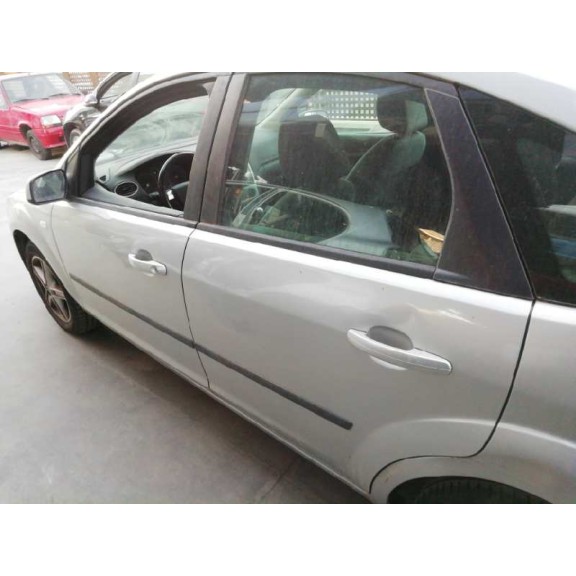 ford focus berlina (cap) del año 2006