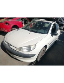 peugeot 206 berlina del año 2000
