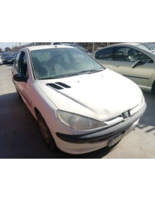 peugeot 206 berlina del año 2000 2