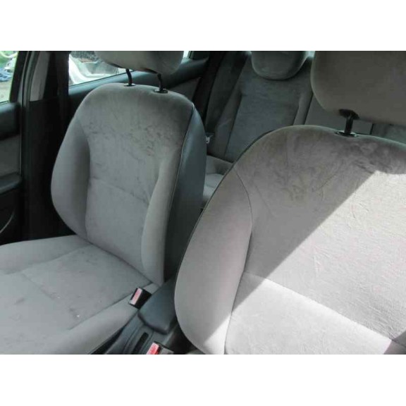 citroën xsara berlina del año 2002