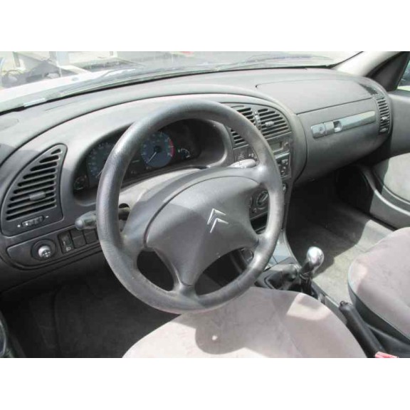 citroën xsara berlina del año 2002