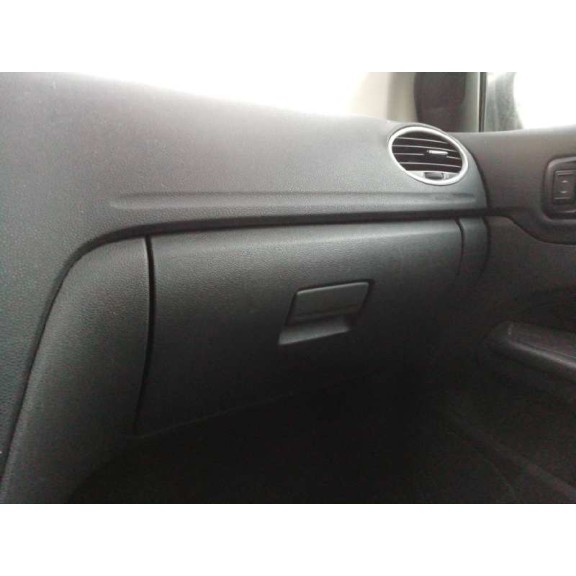 ford focus berlina (cap) del año 2006