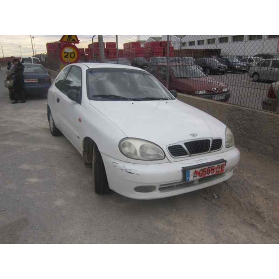 daewoo lanos del año 1999