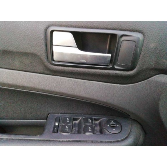 ford focus berlina (cap) del año 2006