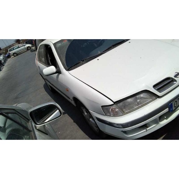 nissan primera berlina (p11) del año 1999