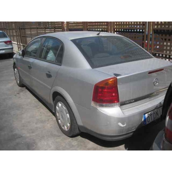 opel vectra c berlina del año 2003