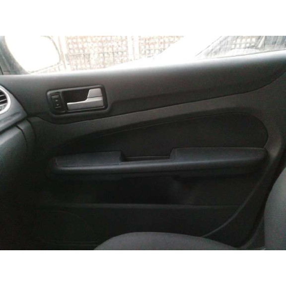 ford focus berlina (cap) del año 2006